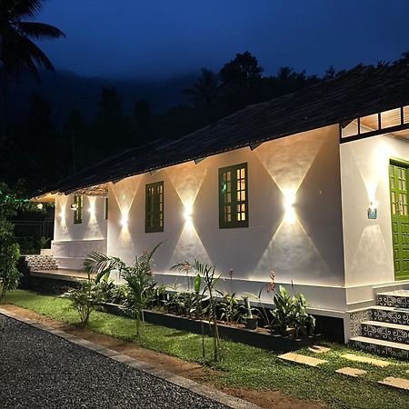 Calm Shack - 2 Bedroom-Boutique Farm Stay Munnar Buitenkant foto