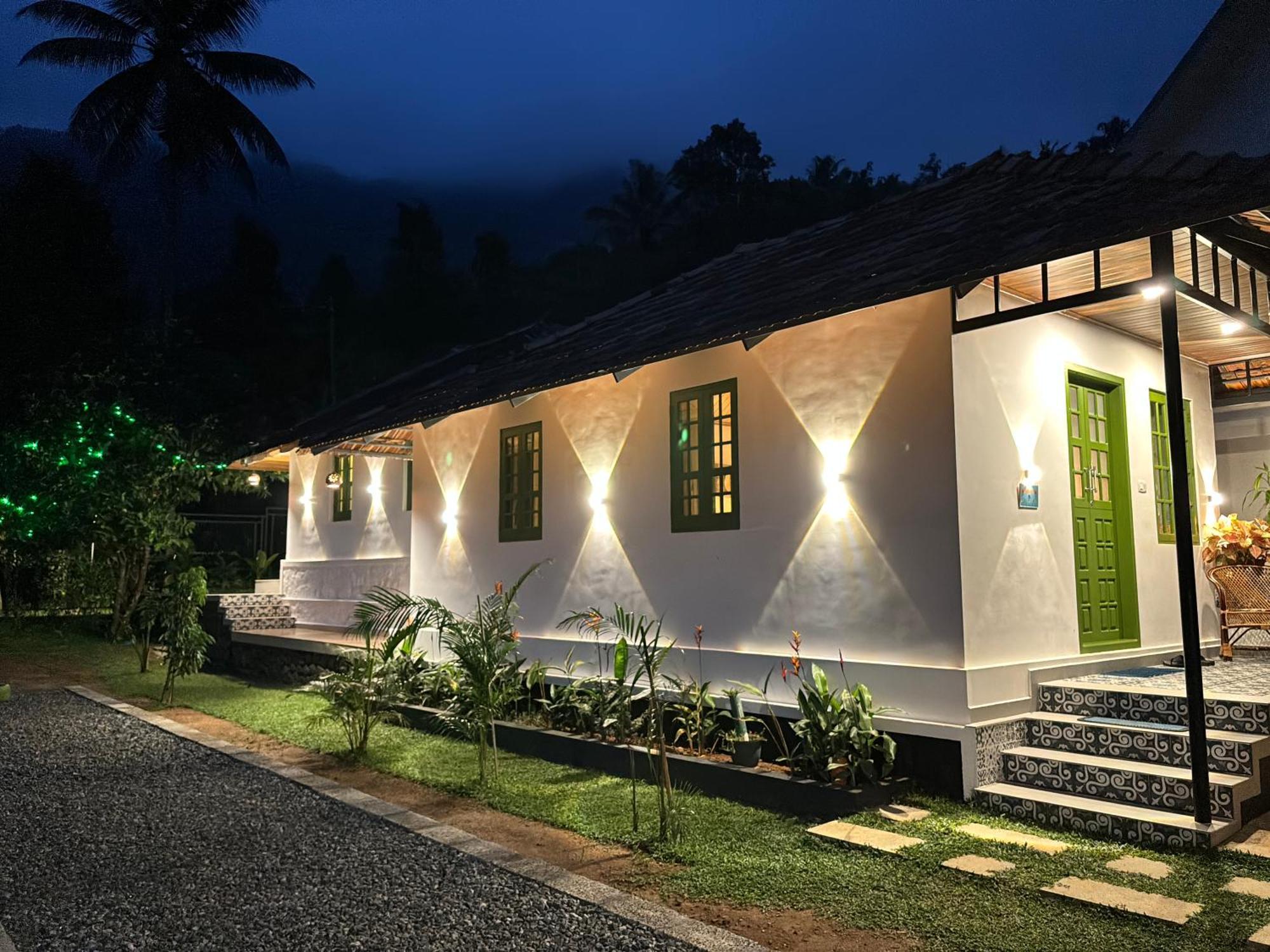 Calm Shack - 2 Bedroom-Boutique Farm Stay Munnar Buitenkant foto