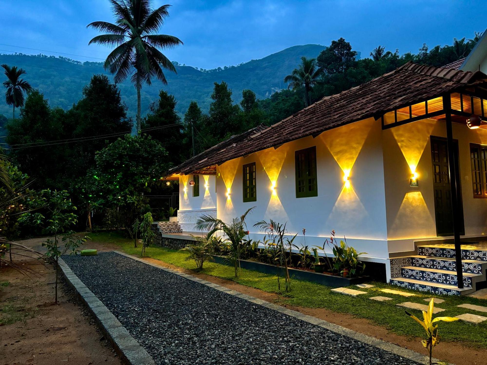 Calm Shack - 2 Bedroom-Boutique Farm Stay Munnar Buitenkant foto